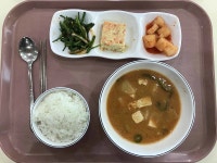 서울대학교 학생들이 학생식당 메뉴에 분노하자 벌어진 일 (사진) | 위키트리 서울대학교 학생들이 학생식당 메뉴에 분노하자 벌어진 일 (사진) 