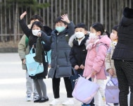 누리꾼들 현타 세게 오게 만든 초등학교 1학년 수학 문제 (사진) | 위키트리 누리꾼들 현타 세게 오게 만든 초등학교 1학년 수학 문제 (사진)