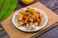 치킨집이어 중국집도 비상... 이것까지 반값으로 출시해버린 대형마트 | 위키트리 치킨집이어 중국집도 비상... 이것까지 반값으로 출시해버린... 
