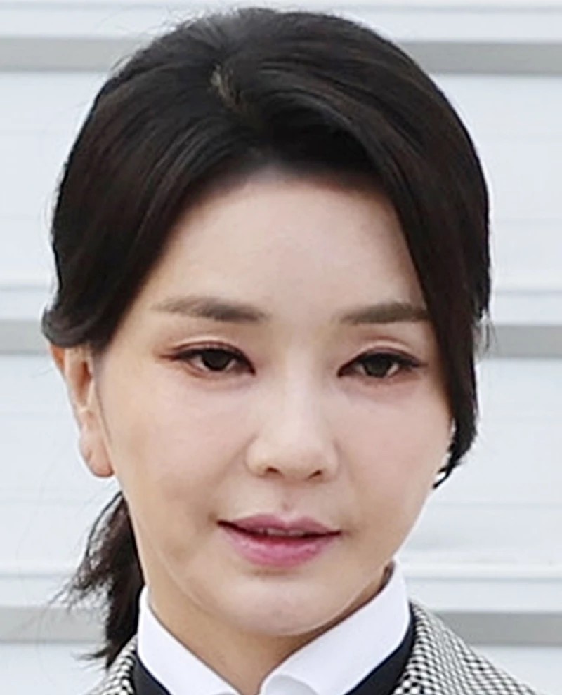 최재영, 김건희 여사와 국립묘지 안장 관련 발언 부인하여 논란 확산중