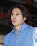 “요즘 남자 연예인들, 언젠가부터 이렇게 생긴 얼굴 수요가 끊겼습니다” | 위키트리 “요즘 남자 연예인들, 언젠가부터 이렇게 생긴 얼굴... 