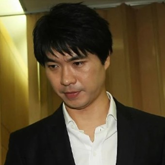 변호사 비용까지 동생 돈으로 낸 박수홍 친형 내일(21일) 첫 재판 | 위키트리 변호사 비용까지 동생 돈으로 낸 박수홍 친형 내일(21일) 첫 재판