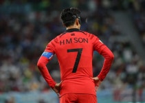 “쫄지마, 하고 싶은 거 다 해” 주장의 품격…손흥민이 경기 전 선수들에게 한 당부 | 위키트리  “쫄지마, 하고 싶은 거 다 해” 주장의 품격... 