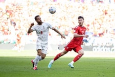 후반전 막판 몰아쳤다…잉글랜드에 6-2로 대패했던 이란, 웨일스에 2-0 승리 | 위키트리 후반전 막판 몰아쳤다…잉글랜드에 6-2로 대패했던... 