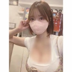 “PC방 여사장님이 후방주의 옷을 입고 근무하고 있네요” (사진) | 위키트리 “PC방 여사장님이 후방주의 옷을 입고 근무하고 있네요” (사진)  