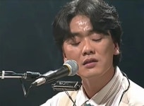 오늘(6일)은 가수 김광석 27주기… 그리움에 꺼내 보는 라이브 영상 3편 | 위키트리 오늘(6일)은 가수 김광석 27주기… 그리움에 꺼내 보는... 