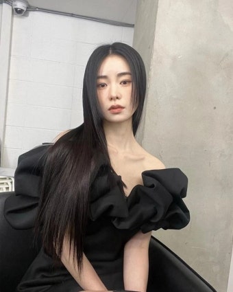 시스루 패션… '더 글로리' 임지연이 올린 파격 화보 사진, 감탄... 시스루 패션… '더 글로리' 임지연이 올린 파격 화보 사진, 감탄 쏟아졌다 (+사진)