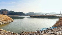 실종된 30대 여성, 얼어붙은 저수지 아래서 숨진 채 발견…범죄 가능성 | 위키트리 실종된 30대 여성, 얼어붙은 저수지 아래서 숨진 채 발견... 