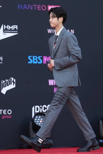진짜 상남자네...10일 자 정동원 최신 근황, 동공 지진 주의 (사진 7장) | 위키트리 진짜 상남자네...10일 자 정동원 최신 근황, 동공 지진 주의...
