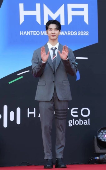 진짜 상남자네...10일 자 정동원 최신 근황, 동공 지진 주의 (사진 7장) | 위키트리 진짜 상남자네...10일 자 정동원 최신 근황, 동공 지진 주의...