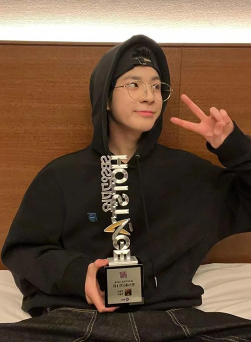 정동원, 푹 쉬면 다행이야서 상남자 변신에 팬들 놀라움!