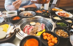 “대통령 와도 못 뺄 것”... 고기 먹으러 왔다가 건물주 갑질에 차가 갇혔습니다 (+인증) | 위키트리 “대통령 와도 못 뺄 것”... 고기 먹으러... 