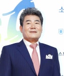심장이 철렁…트로트계 BTS 진성, 돌연 은퇴계획 발표했다 | 위키트리 심장이 철렁…트로트계 BTS 진성, 돌연 은퇴계획 발표했다
