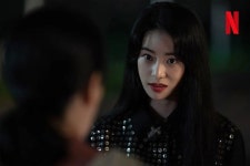 “박연진 둔기 팝니다” 당근마켓에 올라온 더 글로리 속 소품 (사진) | 위키트리 “박연진 둔기 팝니다” 당근마켓에 올라온 더 글로리 속... 