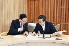 강수현 양주시장, 김동연 지사 만나 현안사업 지원 건의 | 위키트리 강수현 양주시장, 김동연 지사 만나 현안사업 지원 건의