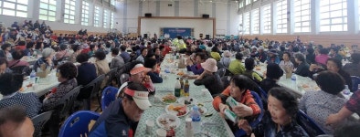 포항시 양학동 경로대잔치 올해로 15회째 | 위키트리 포항시 양학동 경로대잔치 올해로 15회째