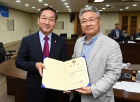 유정복 시장 “인천이 글로벌 물류거점 도시로 도약할 것” | 위키트리 유정복 시장 “인천이 글로벌 물류거점 도시로 도약할 것”