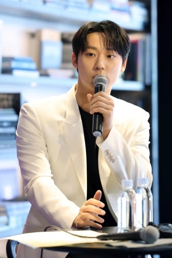 '나쁜엄마' 이도현, '김사부' 안효섭도 아니다... 6월 배우 브랜드평판 1위는 | 위키트리 '나쁜엄마' 이도현, '김사부' 안효섭도 아니다... 6월 배우...