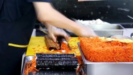 전국 3대 김밥이라고 평가받던 전주 유명 김밥집, 영업 종료 소식 전해졌다 | 위키트리 전국 3대 김밥이라고 평가받던 전주 유명 김밥집... 