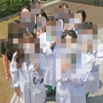 “속옷 만져지는 옆구리 쓸어내리며…” 아산병원에서 터진 의사 성추행 | 위키트리 “속옷 만져지는 옆구리 쓸어내리며…” 아산병원에서 터진... 
