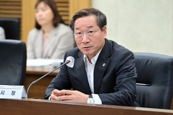 유정복 인천시장, 교육 현안 해결 합동회의 진행 | 위키트리 유정복 인천시장, 교육 현안 해결 합동회의 진행