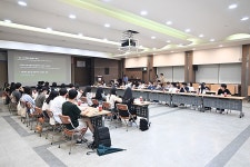 백영현 포천시장, 청년 지방행정체험 1기 간담회 진행 | 위키트리 백영현 포천시장, 청년 지방행정체험 1기 간담회 진행