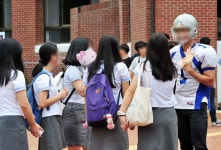 경기 남양주 고등학교서 16일 여고생 성폭행 예고…경찰 긴급 대응 중... 경기 남양주 고등학교서 16일 여고생 성폭행 예고…경찰 긴급 대응 중