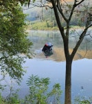 화곡저수지 빠져 1시간 버틴 50대 여성, 해당 차량 엠버서더 됐다 (+정체) | 위키트리 화곡저수지 빠져 1시간 버틴 50대 여성, 해당 차량... 