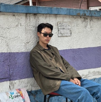 혜리와 결별한 류준열 “급하게 살려고 하지 않는다. 하나에 집중” | 위키트리 혜리와 결별한 류준열 “급하게 살려고 하지 않는다. 하나에 집중”