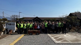 남양주도시공사, 새롬의 집 방문...환경정비 봉사활동 전개 | 위키트리 남양주도시공사, 새롬의 집 방문...환경정비 봉사활동 전개