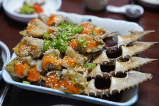 생방송투데이 맛집…간장게장 정식 | 위키트리 생방송투데이 맛집…간장게장 정식