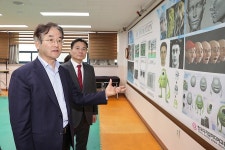 이동환 고양시장, IT특성화 한국디지털미디어고등학교 방문 | 위키트리 이동환 고양시장, IT특성화 한국디지털미디어고등학교 방문