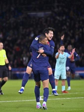 [위키뉴스] 이강인 두고 PSG 떠나는 음바페... 씁쓸함 남긴 홈 고별전 | 위키트리 [위키뉴스] 이강인 두고 PSG 떠나는 음바페... 씁쓸함 남긴 홈...