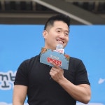 “강형욱이 개 밥그릇을 직접 핥아 닦으라고 했다” 충격 폭로 또 등장 | 위키트리 “강형욱이 개 밥그릇을 직접 핥아 닦으라고 했다” 충격... 