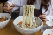 KBS2 생생정보통 맛집 오늘, 해물칼국수 편 | 위키트리 KBS2 생생정보통 맛집 오늘, 해물칼국수 편