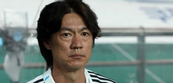 “홍명보 감독 기뻐서 춤출 듯”… 2일 갑작스레 전해진 소식 (+이유) | 위키트리 “홍명보 감독 기뻐서 춤출 듯”… 2일 갑작스레 전해진 소식...