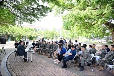 김경일 파주시장, 적성면 찾아 이동시장실 진행 | 위키트리 김경일 파주시장, 적성면 찾아 이동시장실 진행