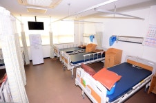 “병원서 오히려 아버지 어디 갔느냐고… 부산 요양병원서 발생한 비극 | 위키트리 “병원서 오히려 아버지 어디 갔느냐고… 부산 요양병원서... 