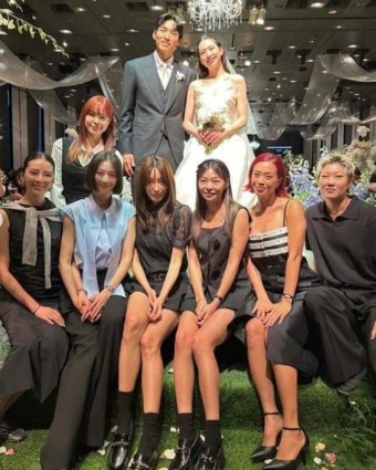 김진경김승규 결혼식, 주말 아닌 '월요일'에 한 이유…? 사람들 관심 모아졌다 | 위키트리 김진경김승규 결혼식, 주말 아닌 '월요일'에 한 이유...