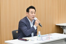 백영현 포천시장, 장애인직업재활시설 세움 격려 방문 | 위키트리 백영현 포천시장, 장애인직업재활시설 세움 격려 방문