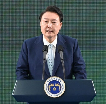 윤석열 대통령 탄핵 청원 100만명 돌파…대통령실 입 열었다 | 위키트리 윤석열 대통령 탄핵 청원 100만명 돌파…대통령실 입 열었다
