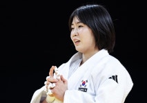 '독립투사 후손' 허미미, 여자 57급 은메달…한국 유도 첫 메달 | 위키트리 '독립투사 후손' 허미미, 여자 57급 은메달…한국 유도 첫 메달
