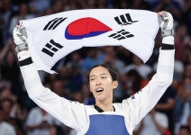 태권도 김유진 13번째 금메달… 한국, 단일 대회 최다 금메달 타이 | 위키트리 태권도 김유진 13번째 금메달… 한국, 단일 대회 최다 금메달 타이