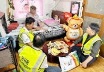 [위키 포토]광주시 광산구 임곡동 지사협, 홀몸어르신 생신 잔치 열어 | 위키트리 [위키 포토]광주시 광산구 임곡동 지사협, 홀몸어르신 생신 잔치... 