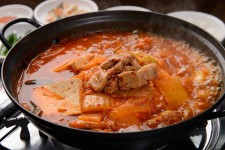 오늘N 한끼에 얼마예요…묵은지 돼지고기 김치찜外 | 위키트리 오늘N 한끼에 얼마예요…묵은지 돼지고기 김치찜外