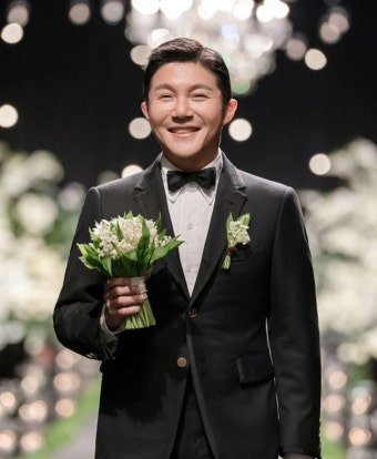 조세호, 약 900명의 축하 손님과 함께 행복한 결혼식 진행