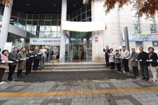 김동근 의정부시장, 망월사역 북부역사 존치 강력하게 요구할 것 | 위키트리 김동근 의정부시장, 망월사역 북부역사 존치 강력하게 요구할 것