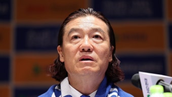 '0승 5패' 악재… 김판곤 감독, 올해 마지막 경기 앞두고 '남긴 말' | 위키트리 '0승 5패' 악재… 김판곤 감독, 올해 마지막 경기 앞두고 '남긴 말'