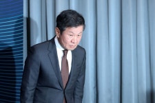 '4선 도전' 정몽규와 사뭇 다른 반응… 오늘(20일) 무려 6선 연임... 도전' 정몽규와 사뭇 다른 반응… 오늘(20일) 무려 6선 연임 확정된 스포츠계... 
