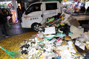 1명 사망·12명 부상 깨비시장 돌진 차량 70대 운전자 “2년 전 치매 진단받았다” | 위키트리 1명 사망·12명 부상 깨비시장 돌진 차량 70대...